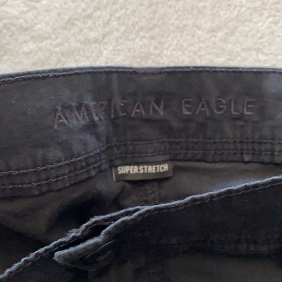 American Eagle black cargo capris size 14 short - Picture 5 of 9